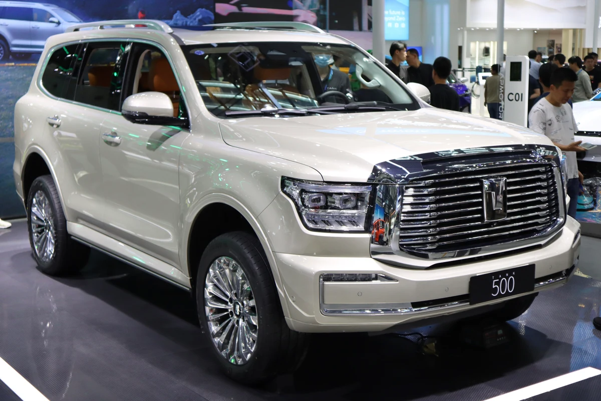 Tank Tank 500 2.0T HEV Hybrid 4x4 - 4WHEELS Rent a Car Lahore