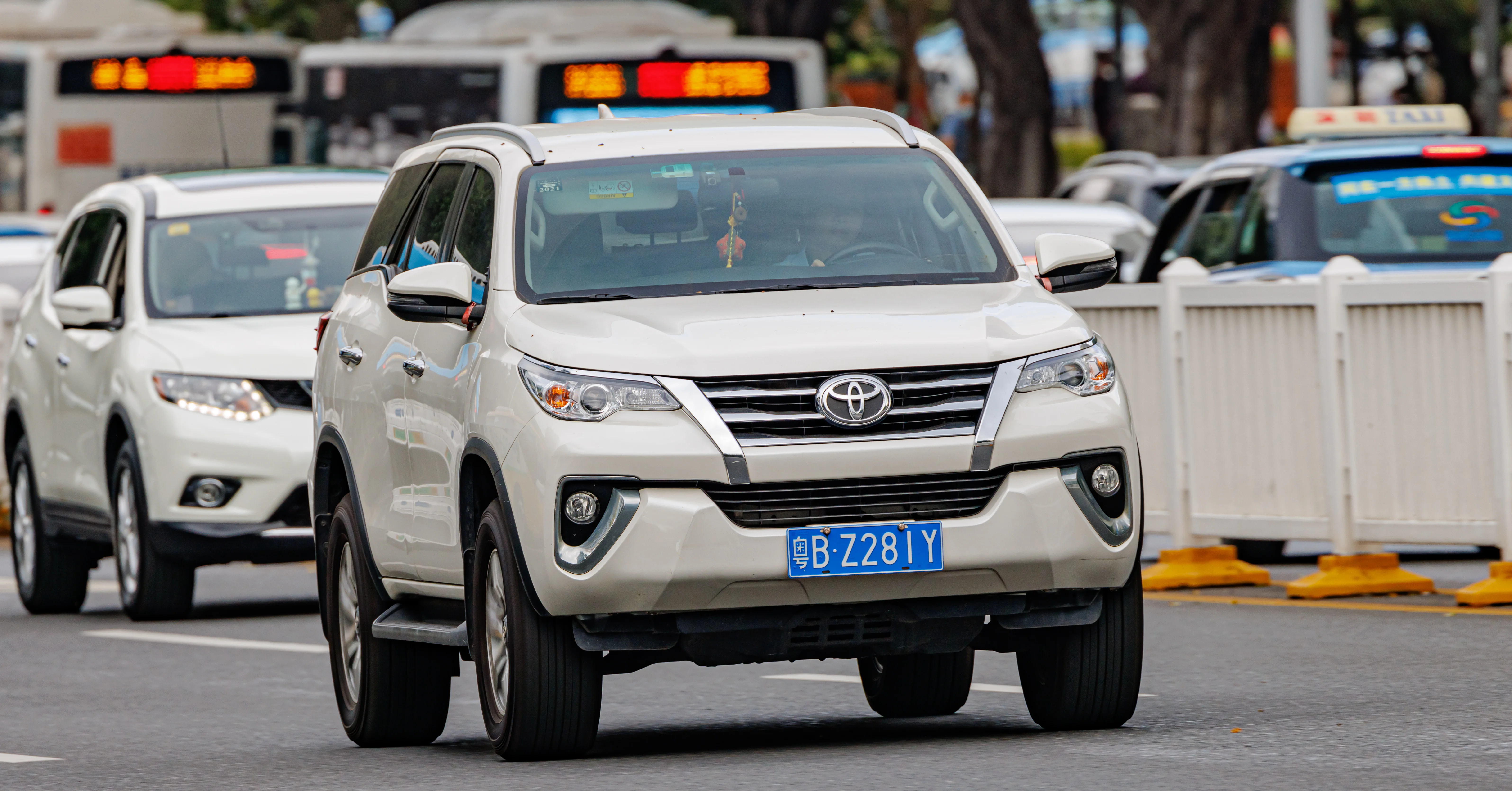 Kia Sportage SUV available at 4WHEELS Rent a Car Lahore